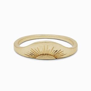 Pura vida rising sun ring size 7